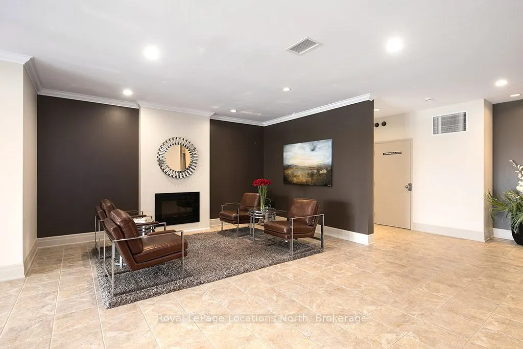 25 Beaver Street S, #203
