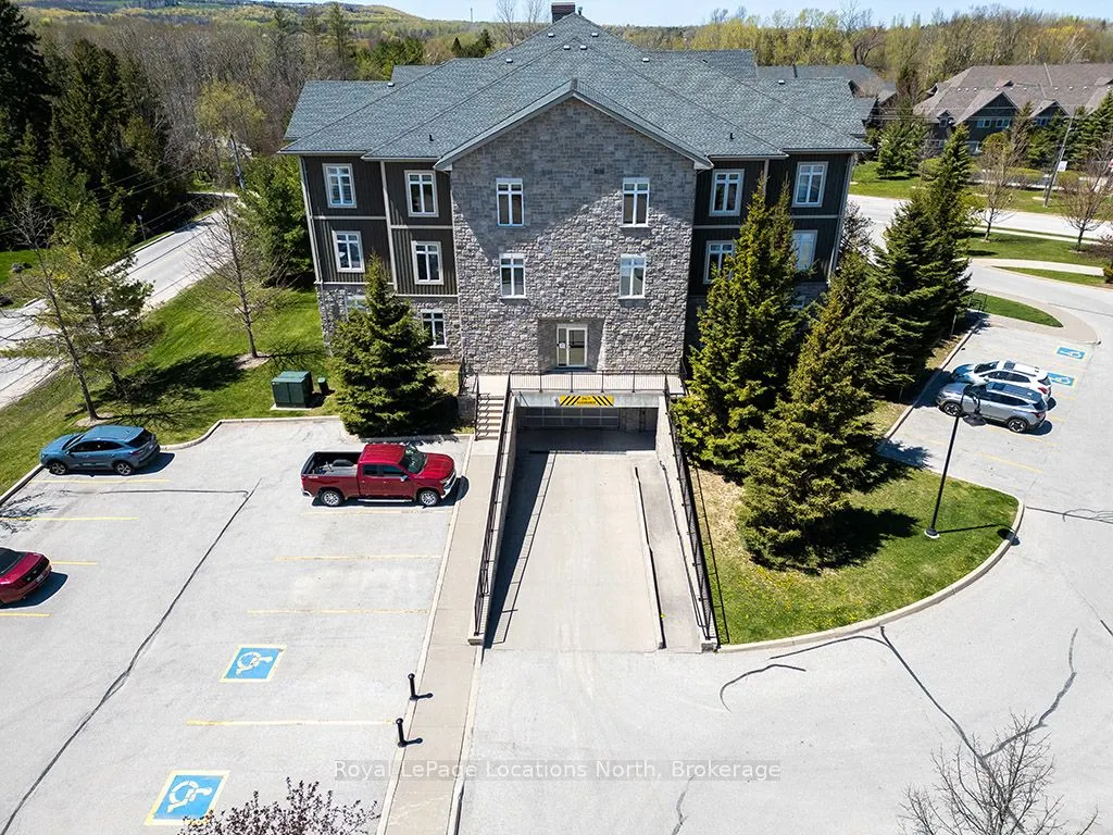 25 Beaver Street S, #203