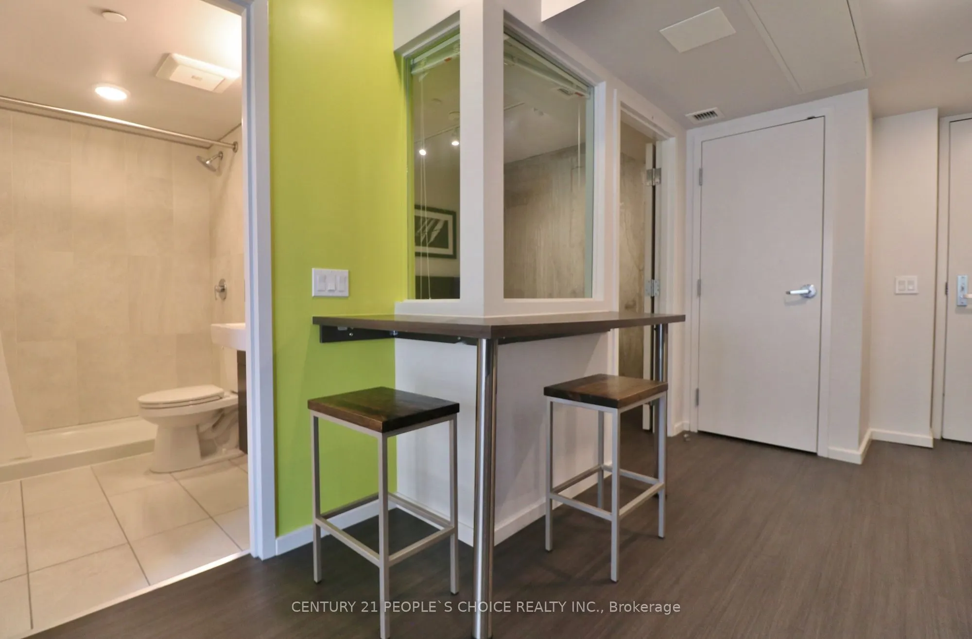105 Champagne Avenue S, #1907
