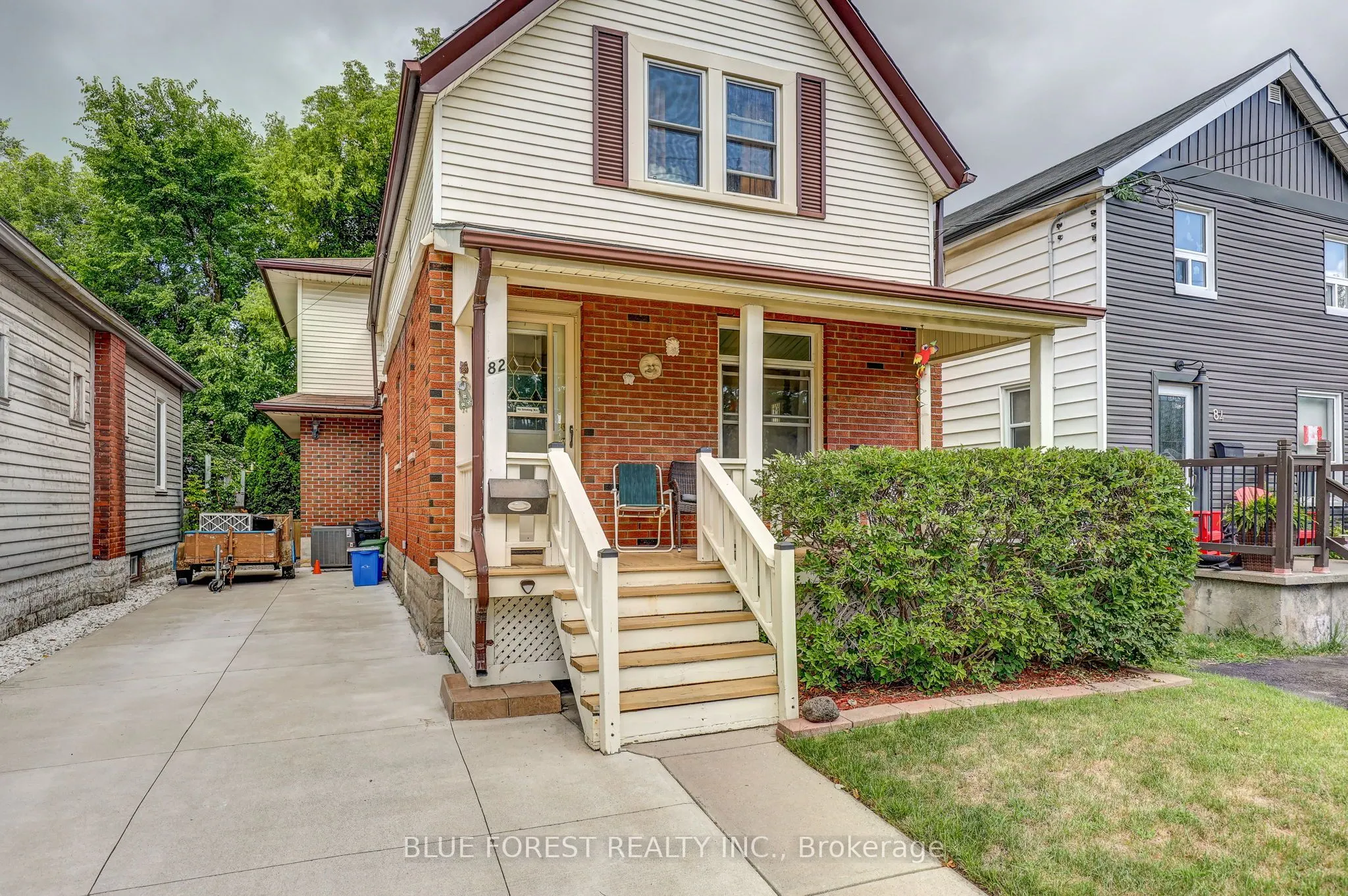 82 Connaught Avenue