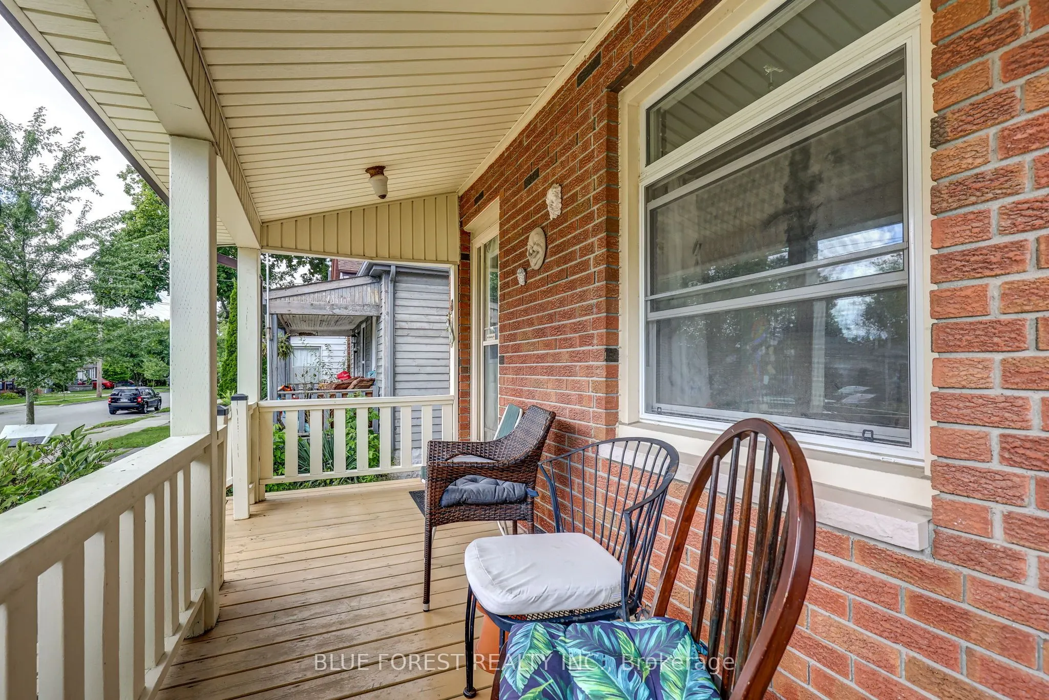 82 Connaught Avenue