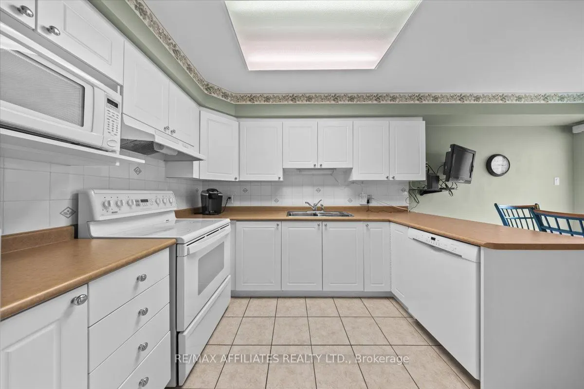 1639 Trenholm Lane