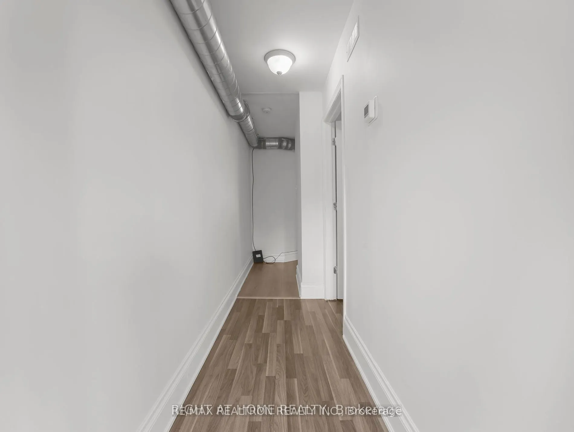 84 - 86 John Street S
