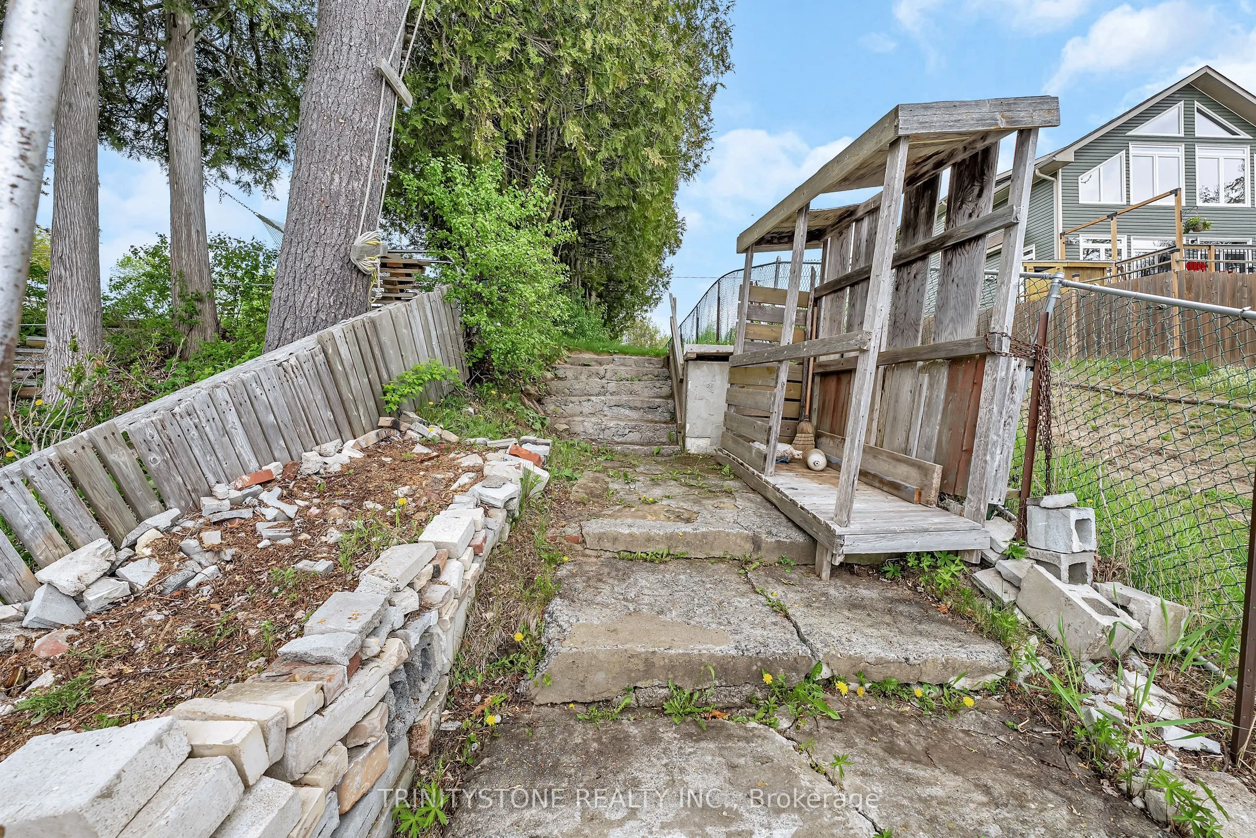 118 Bay Street
