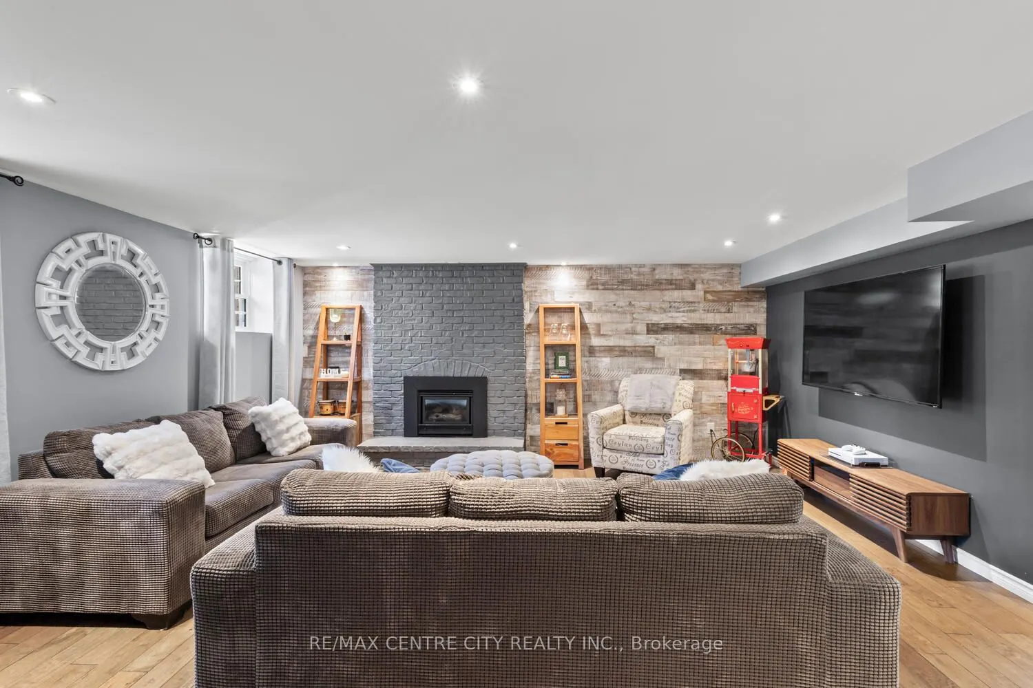 469 Belvedere Place