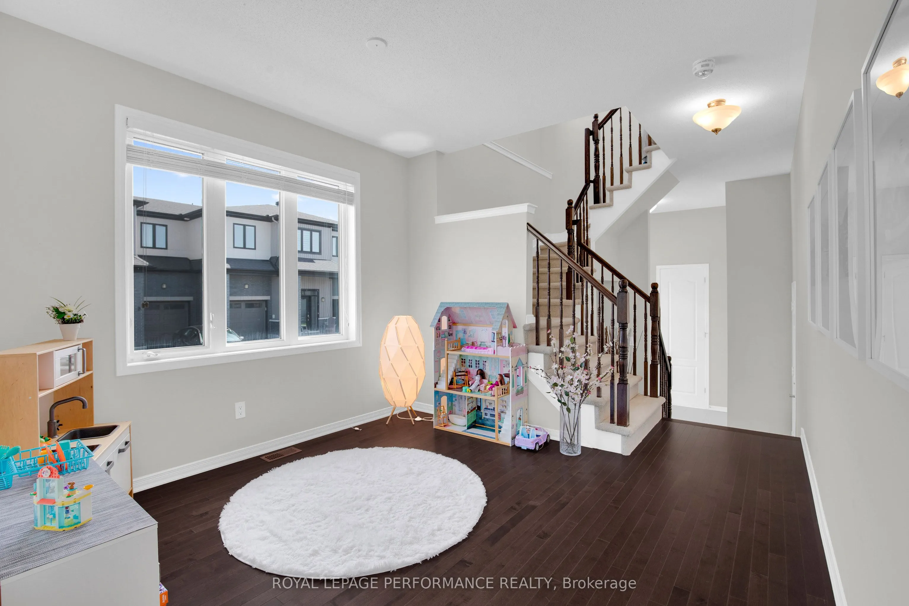 569 Radiant Private