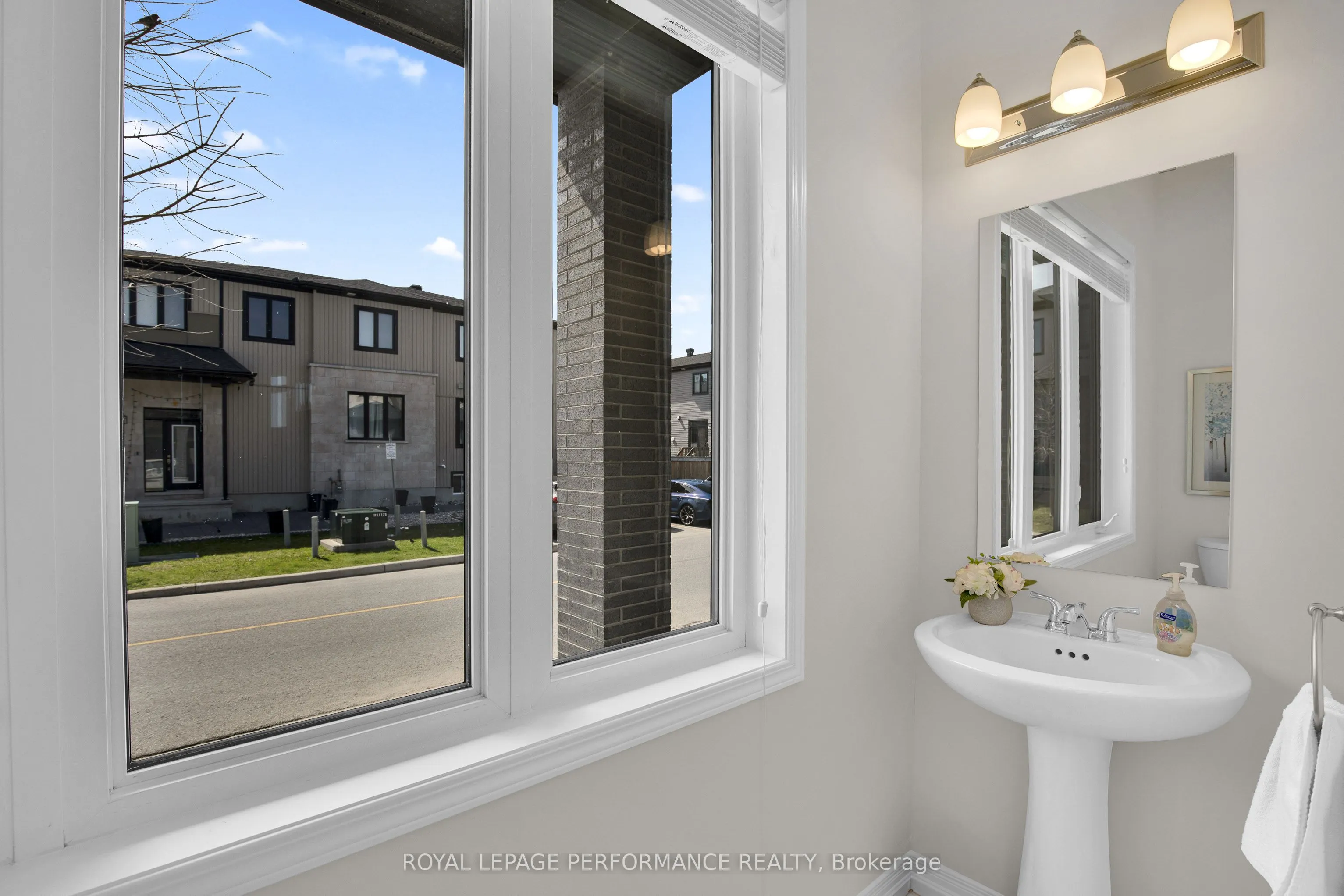 569 Radiant Private