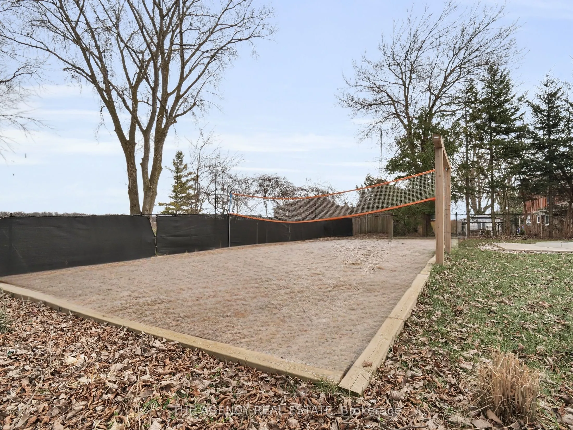 8464 Adams Court
