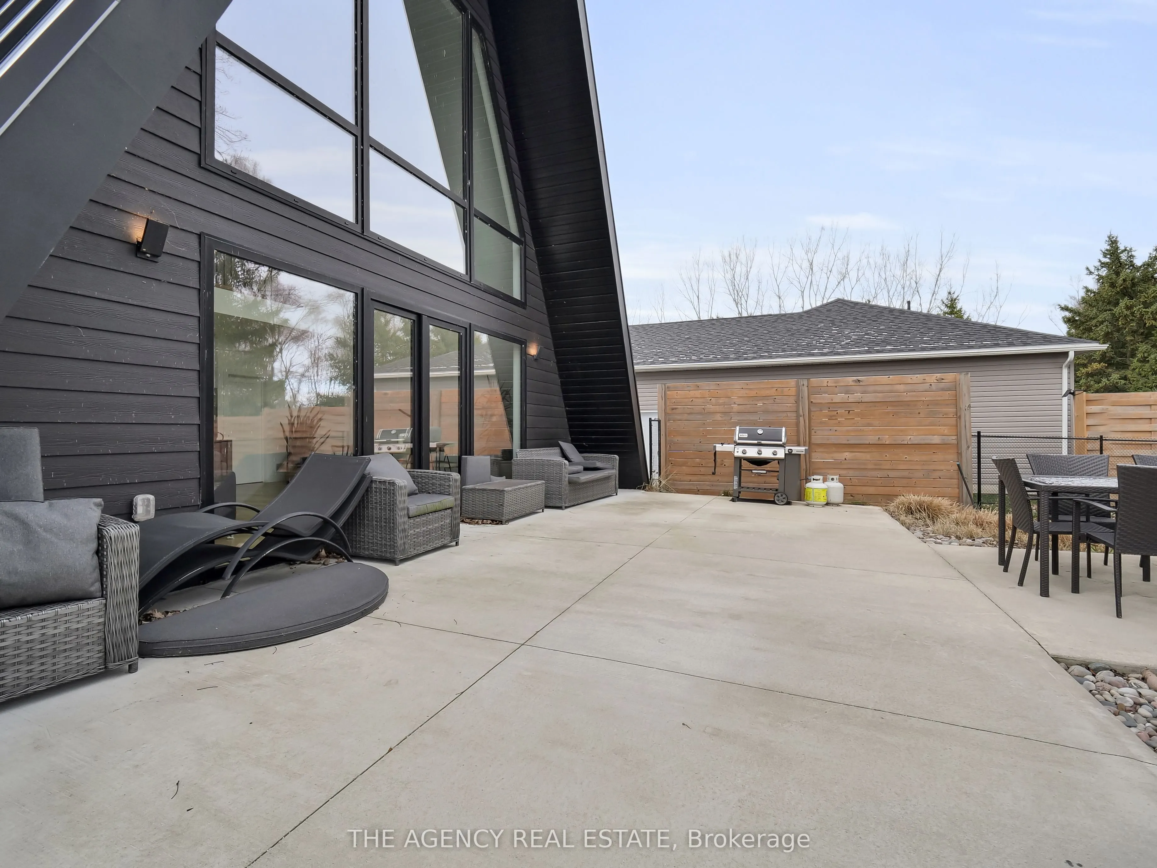 8464 Adams Court