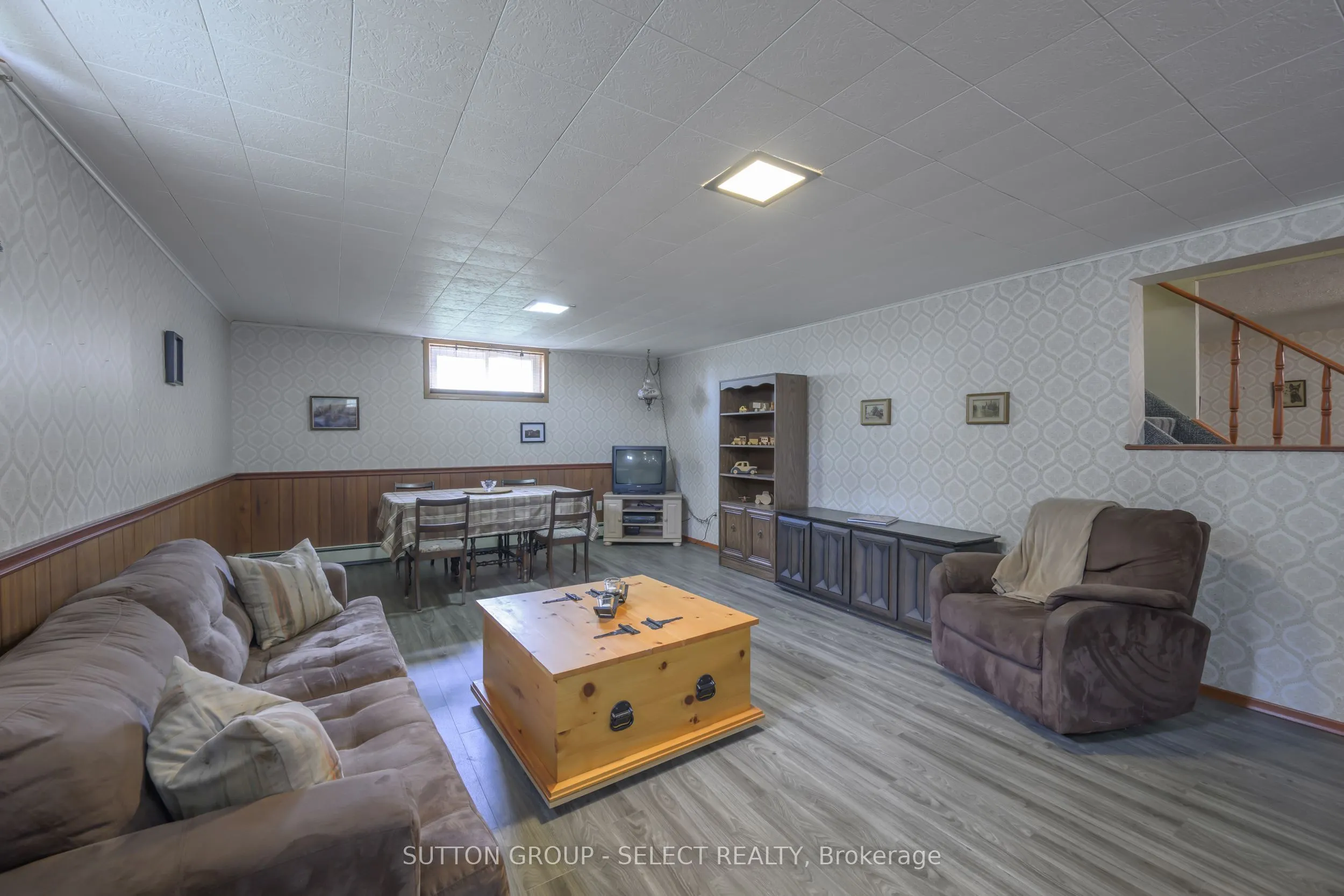 23605 COLDSTREAM Road