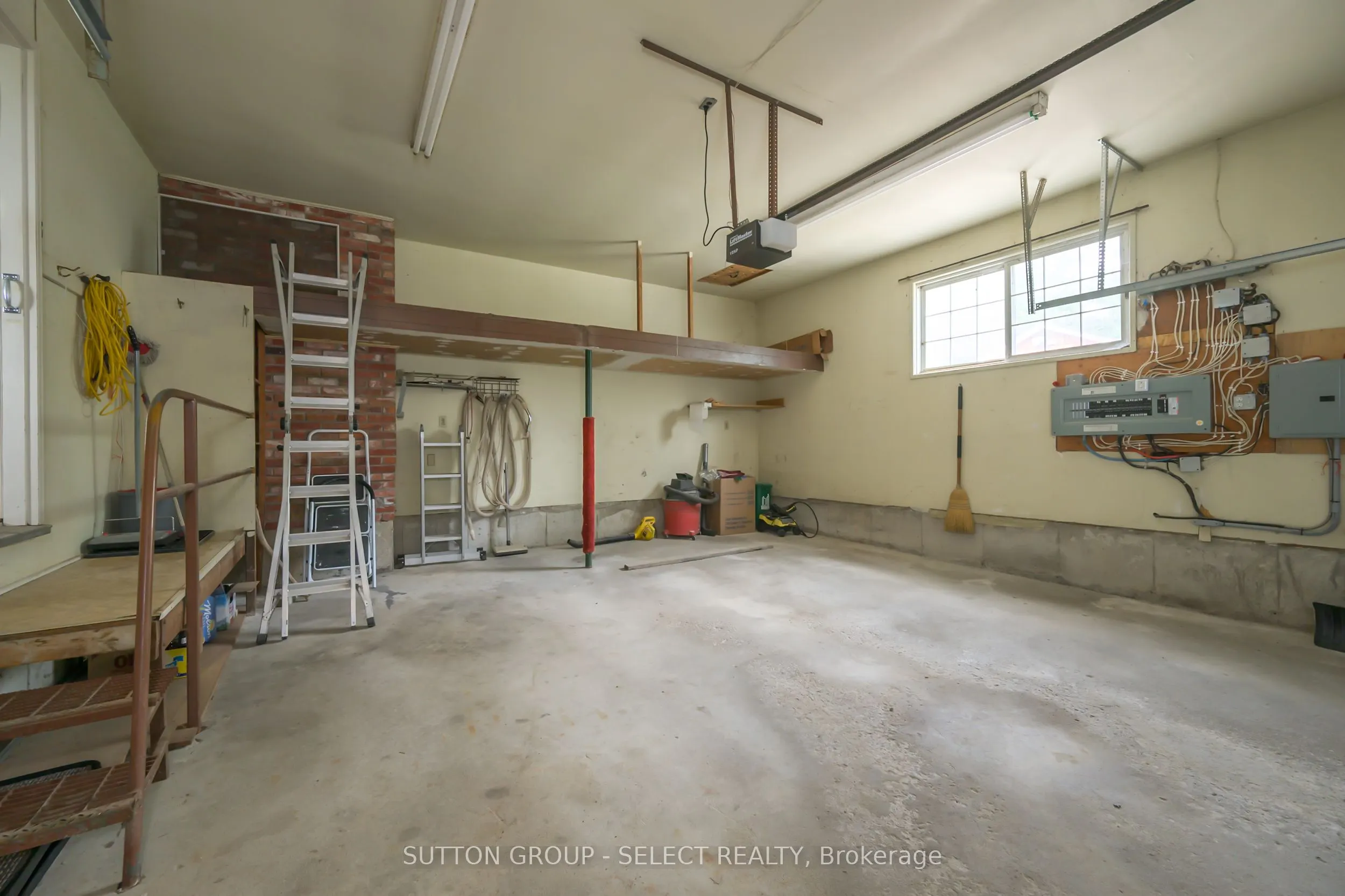 23605 COLDSTREAM Road