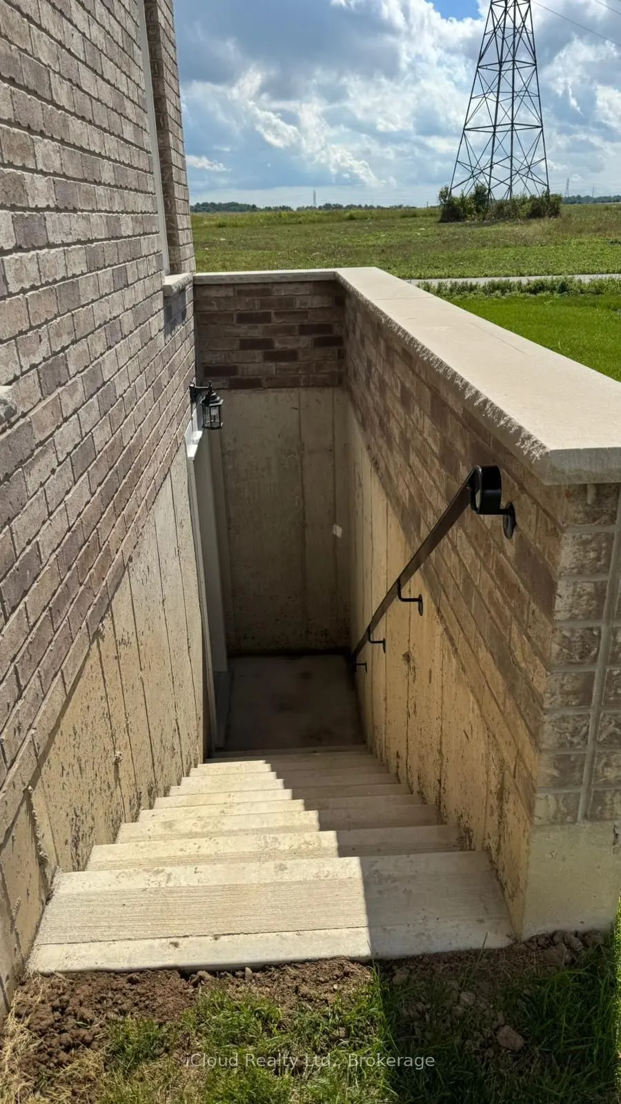 65 Elvira Way