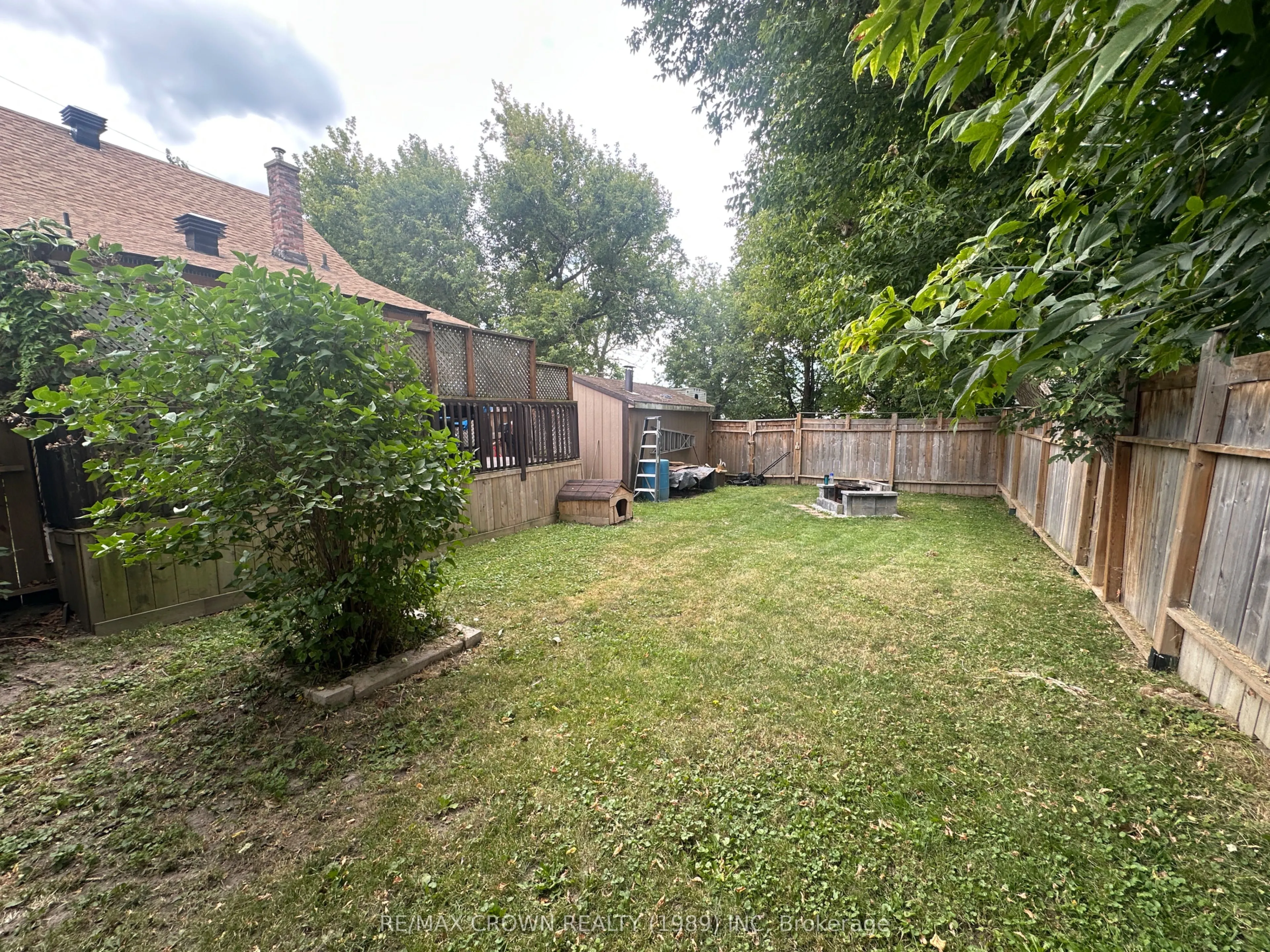 62 Memorial Park Drive W