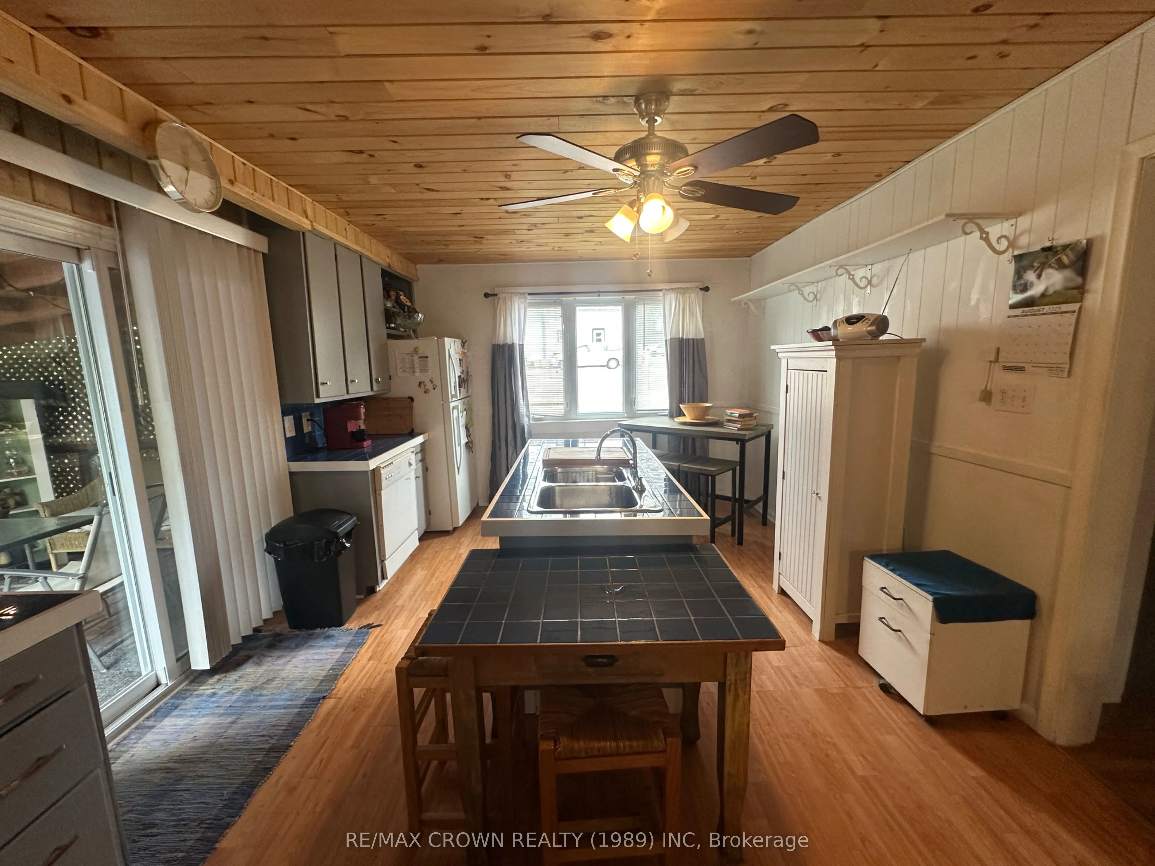 62 Memorial Park Drive W