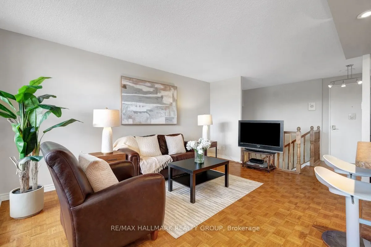 515 ST LAURENT Boulevard, #632