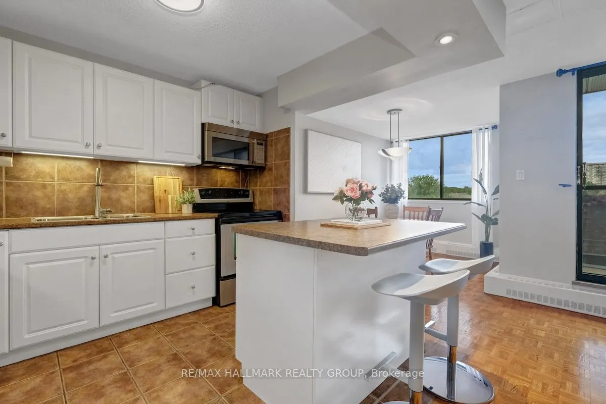 515 ST LAURENT Boulevard, #632
