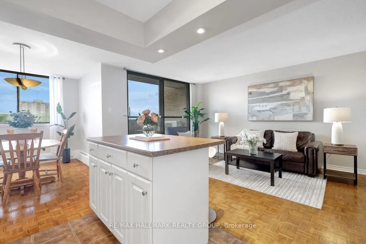 515 ST LAURENT Boulevard, #632