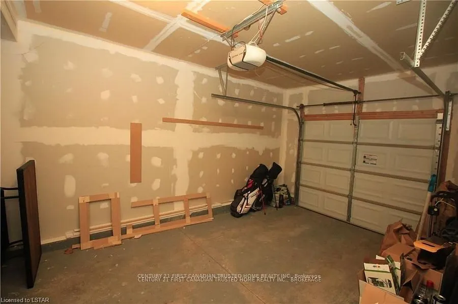 945 Homeview Court