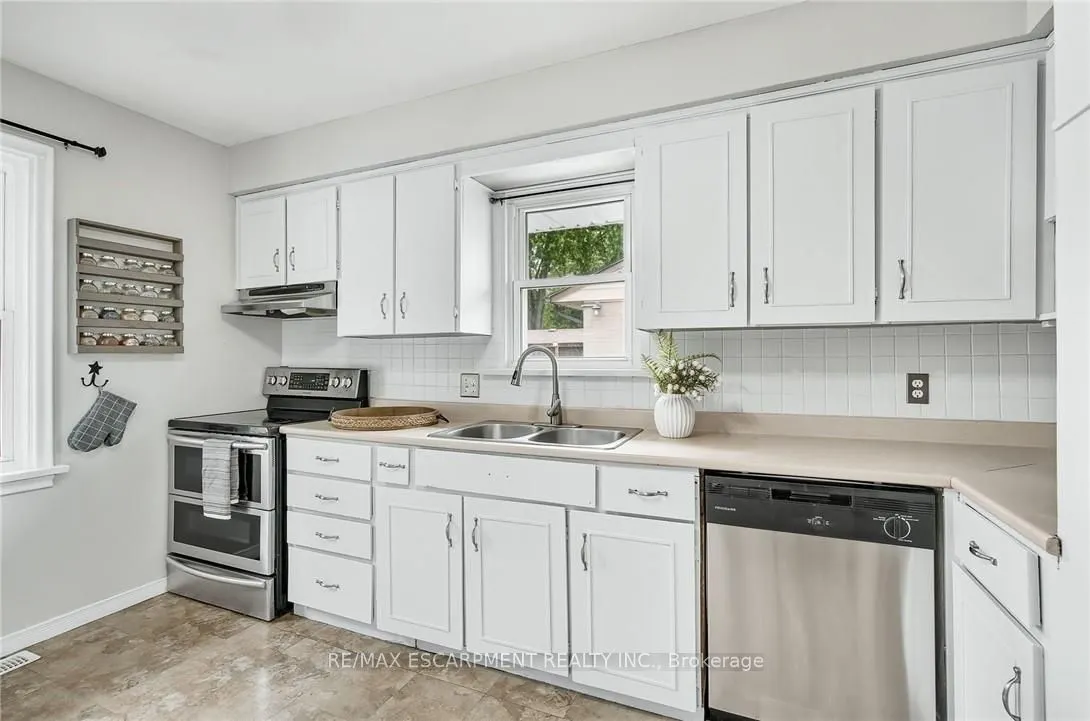 50 Sandalwood Avenue