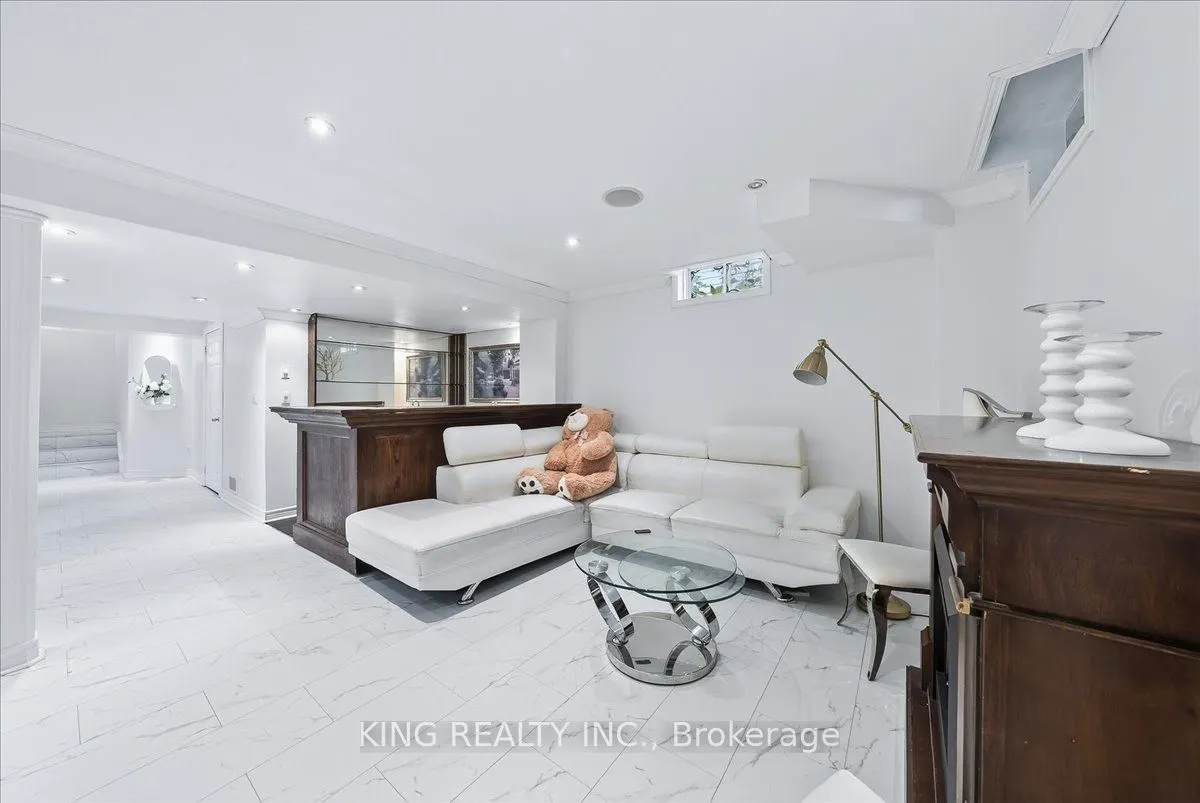 76 Blackburn Drive