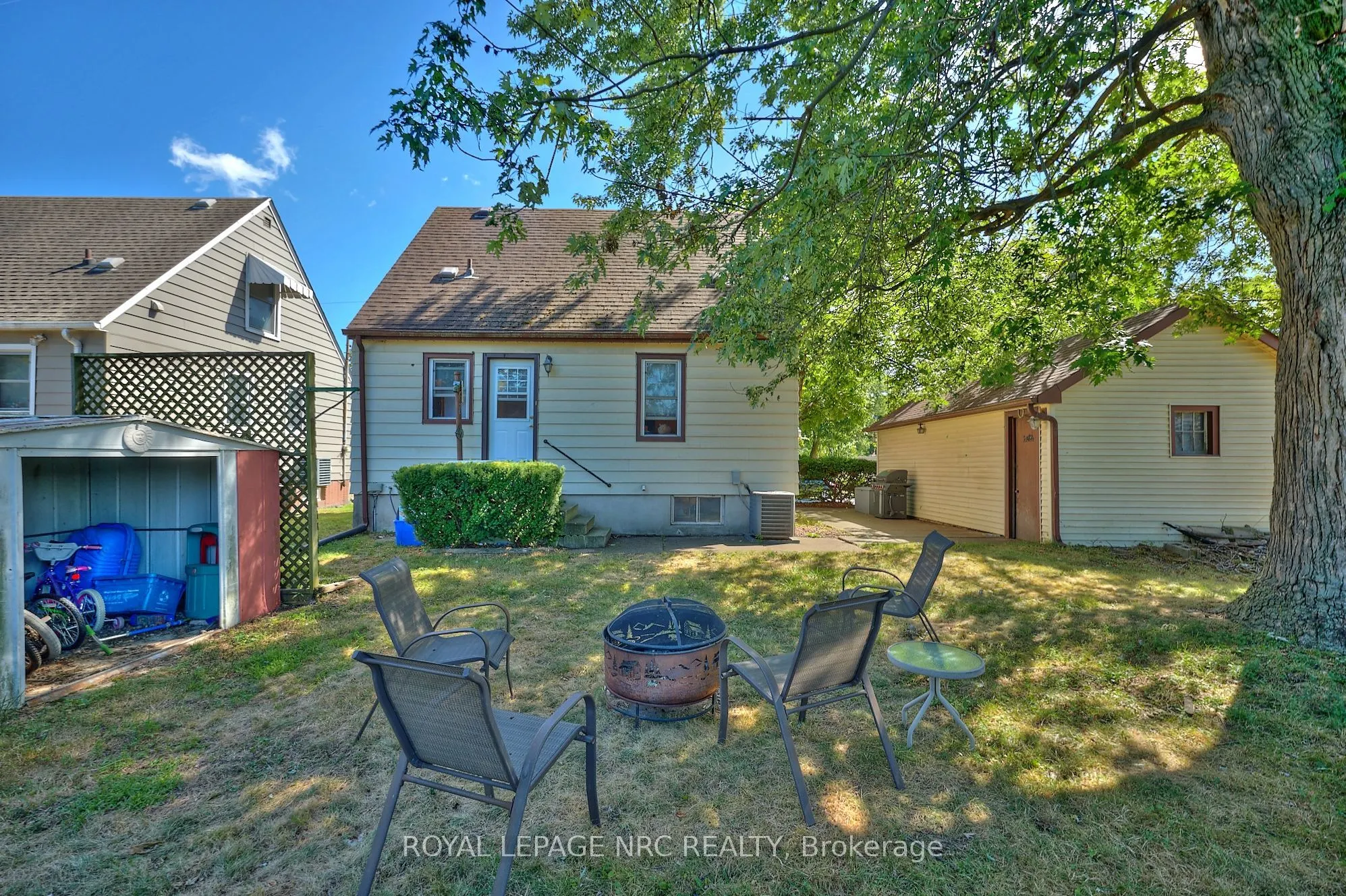 7221 Windsor Crescent