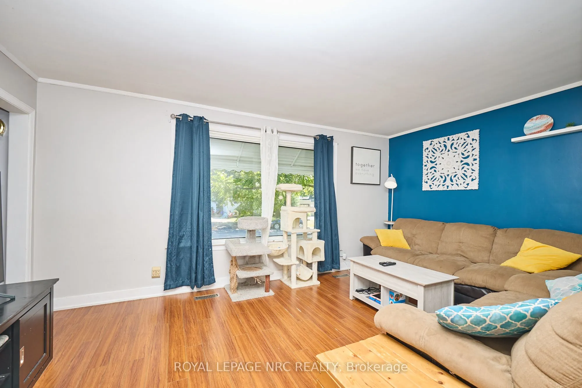 7221 Windsor Crescent