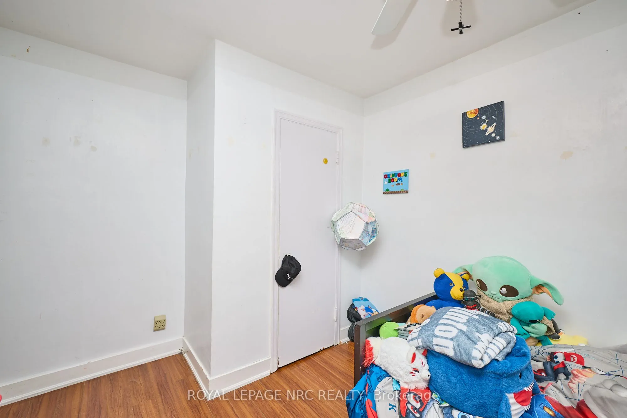 7221 Windsor Crescent