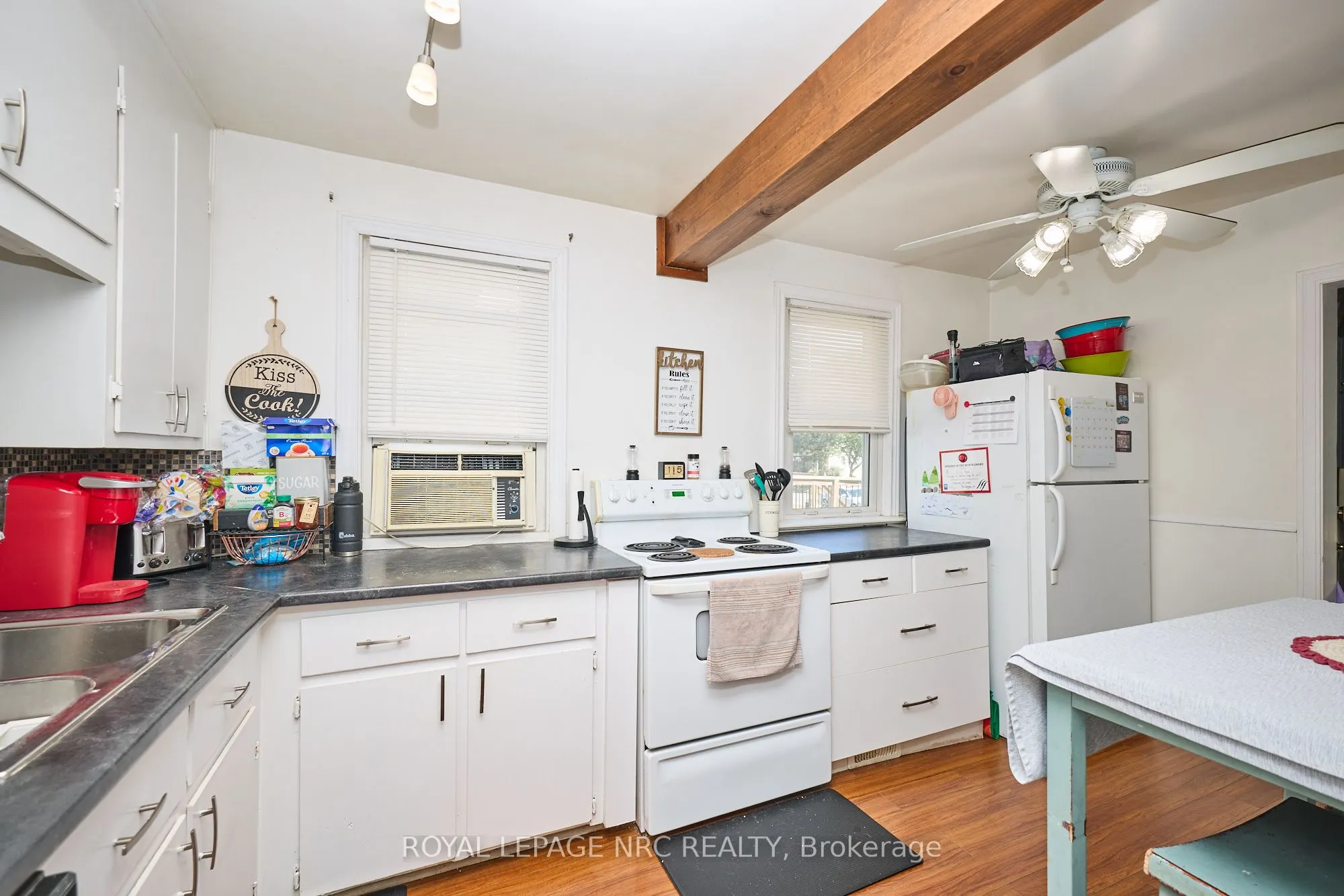 7221 Windsor Crescent
