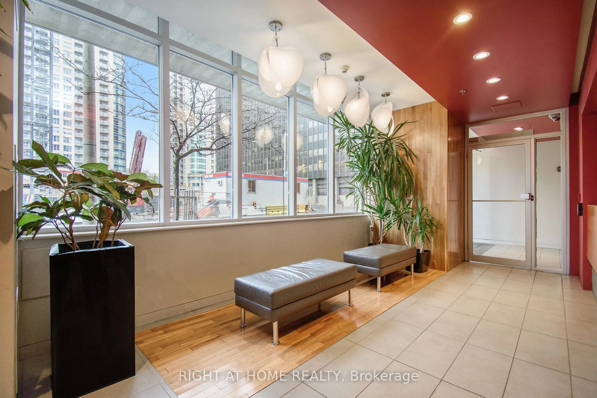 179 George Street N, #1102