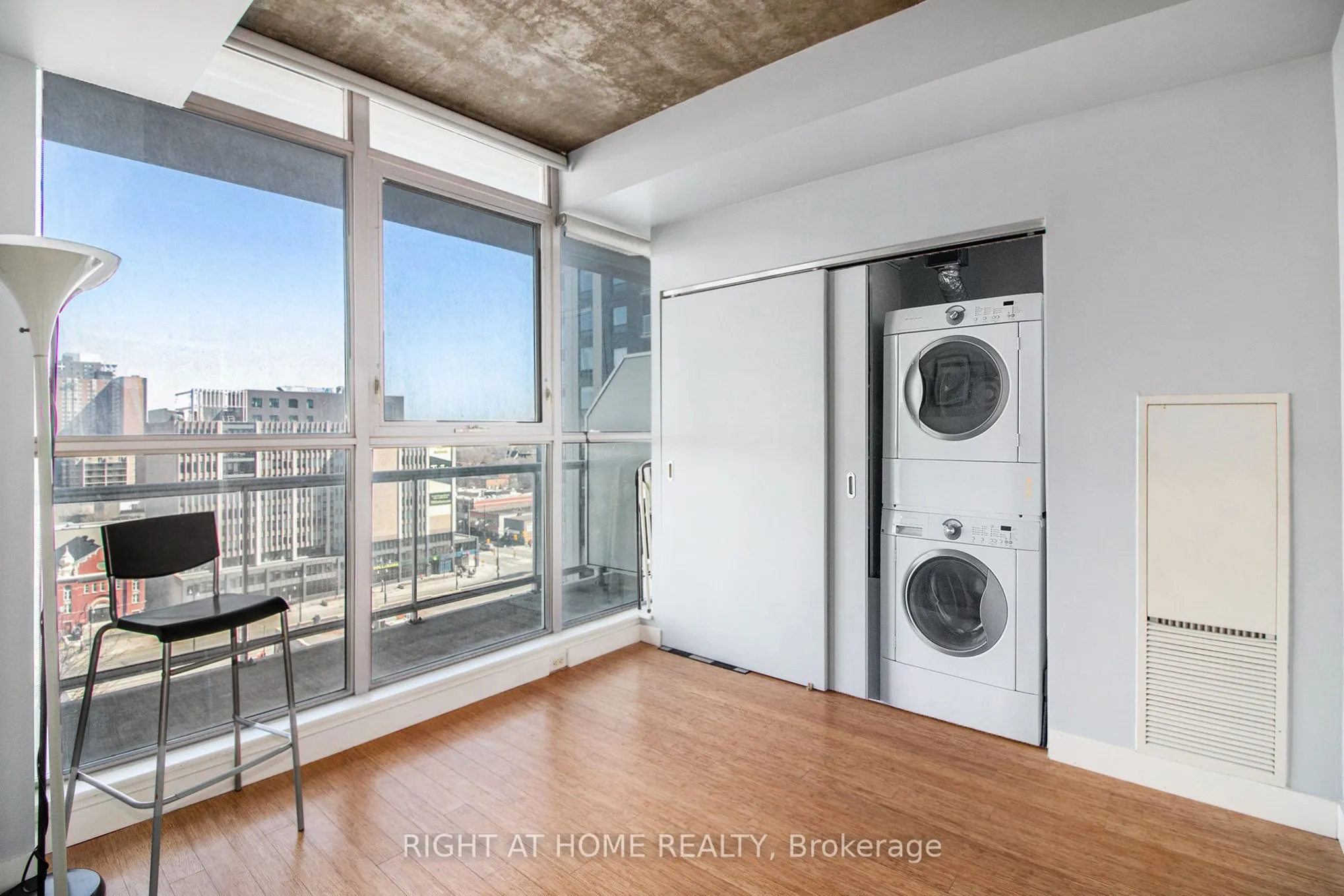 179 George Street N, #1102