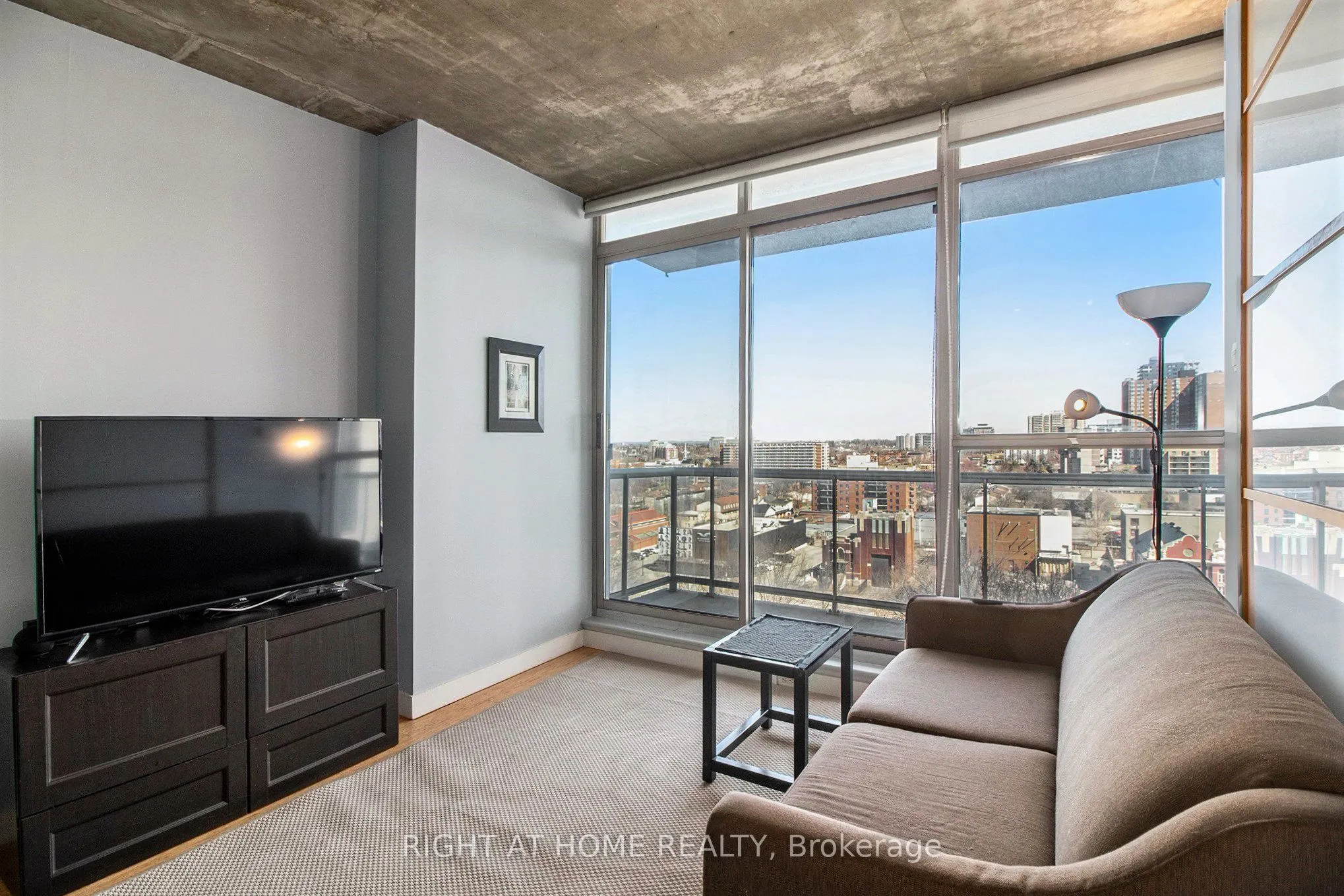 179 George Street N, #1102