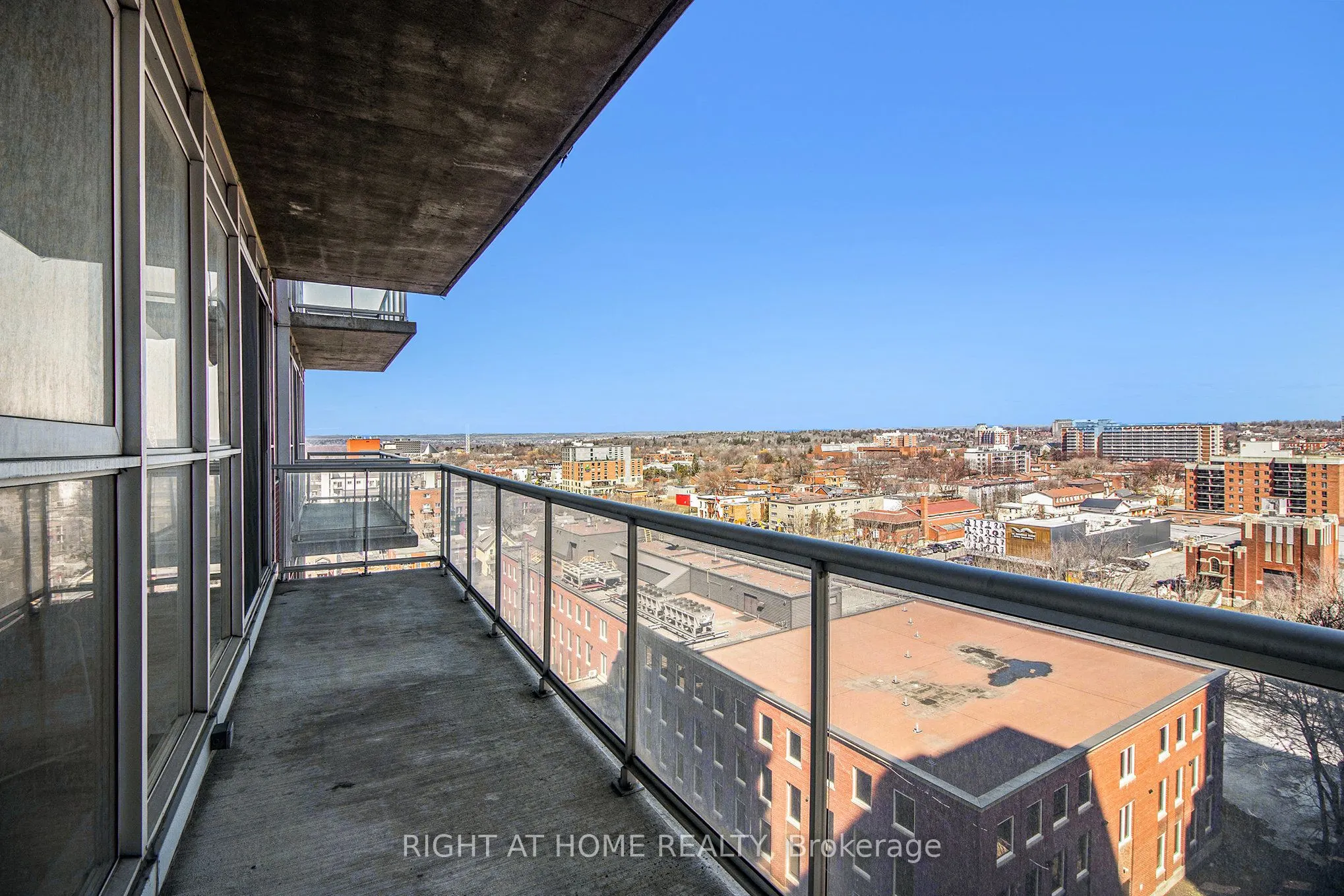 179 George Street N, #1102