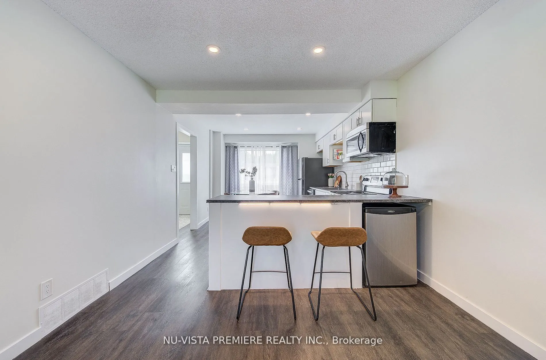 550 Second Street, #35