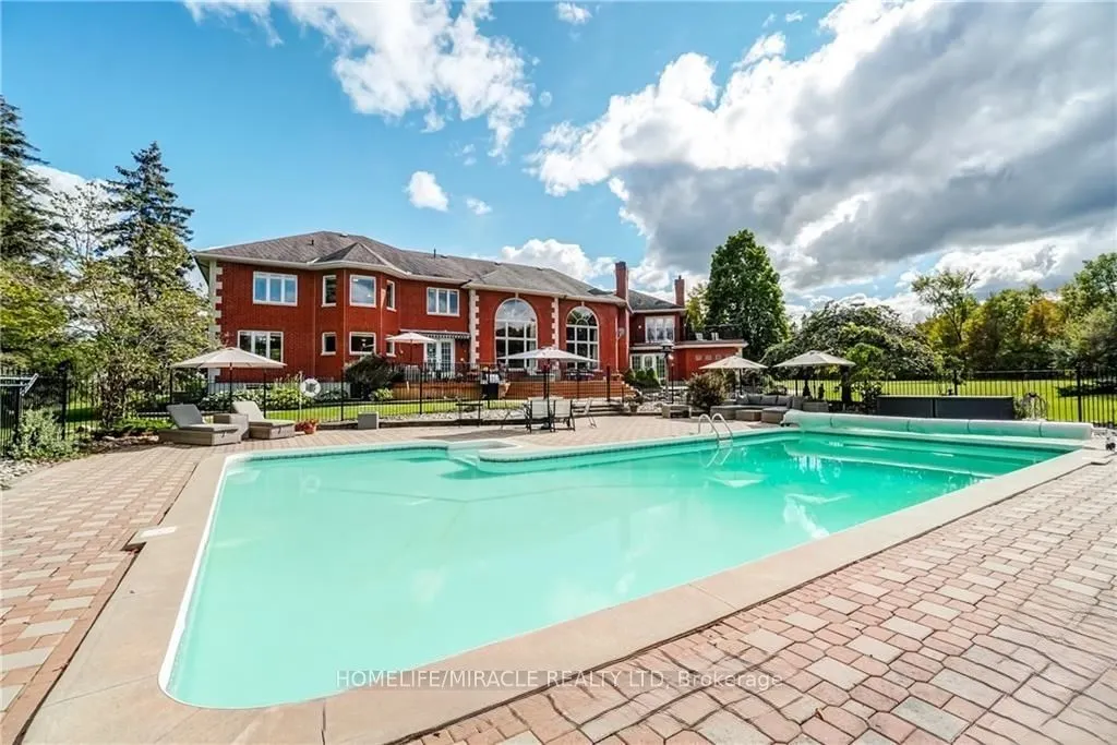 141 Kerry Hill Crescent