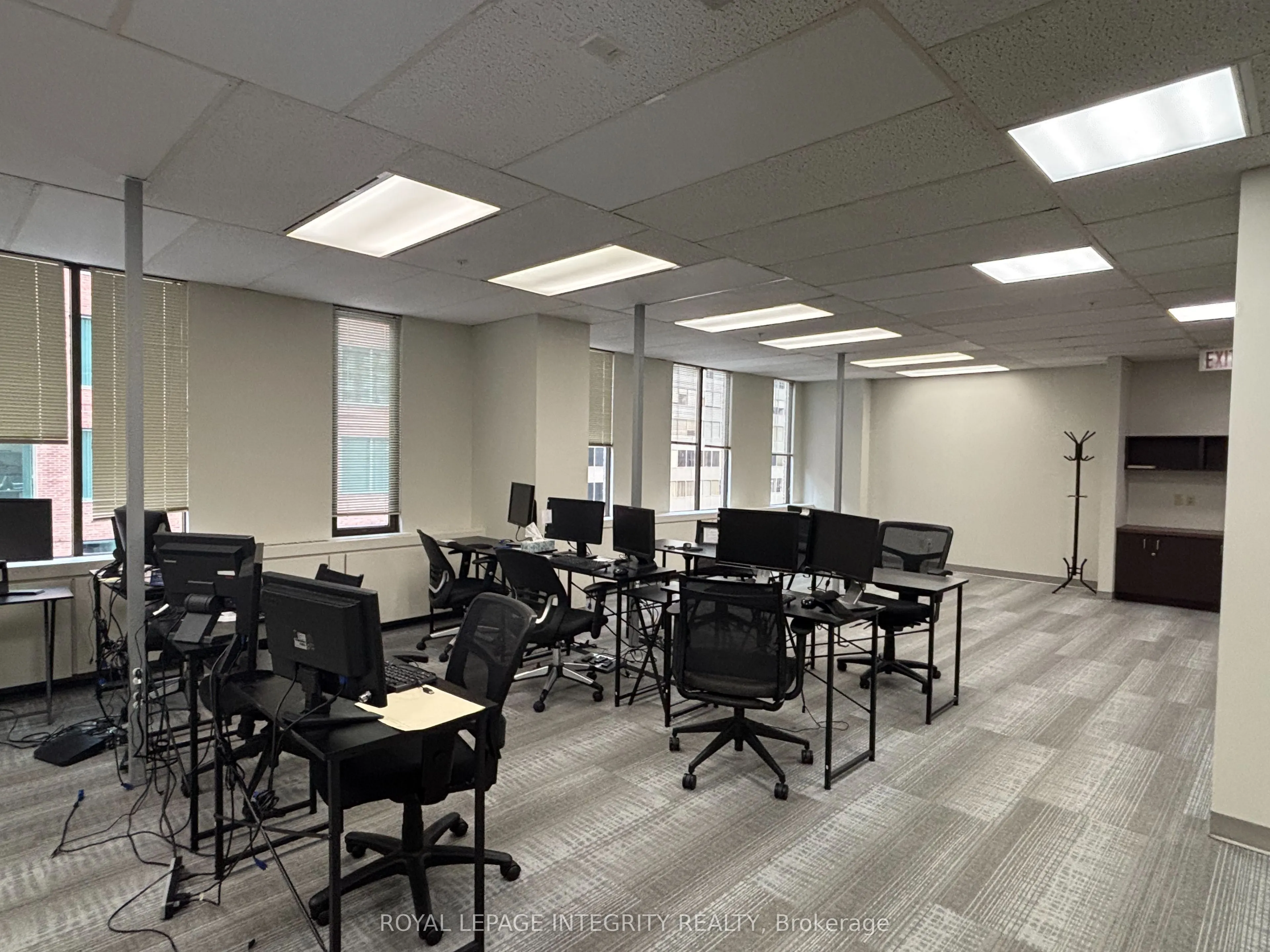 170 Laurier Avenue W, #602