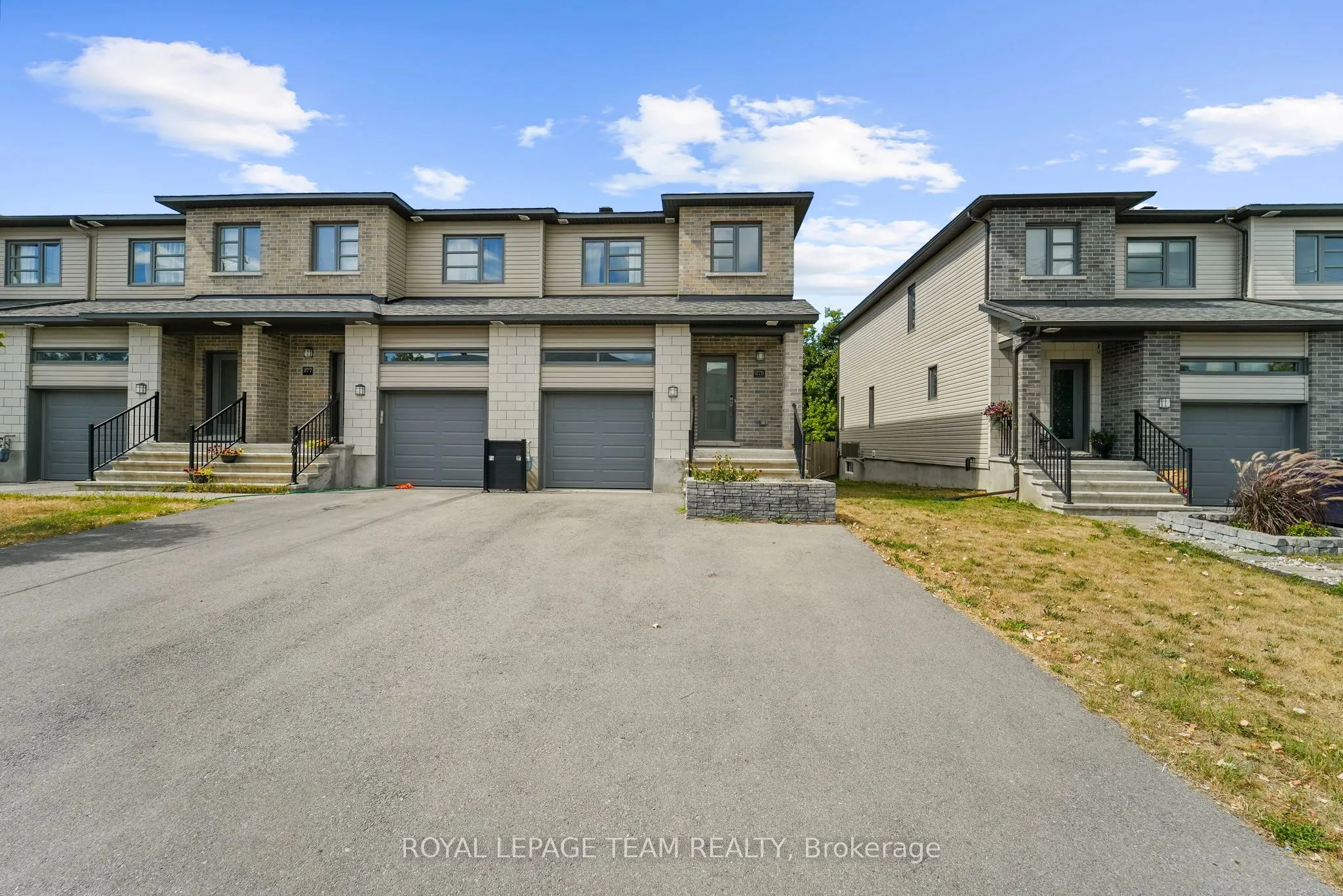 279 Munro Street