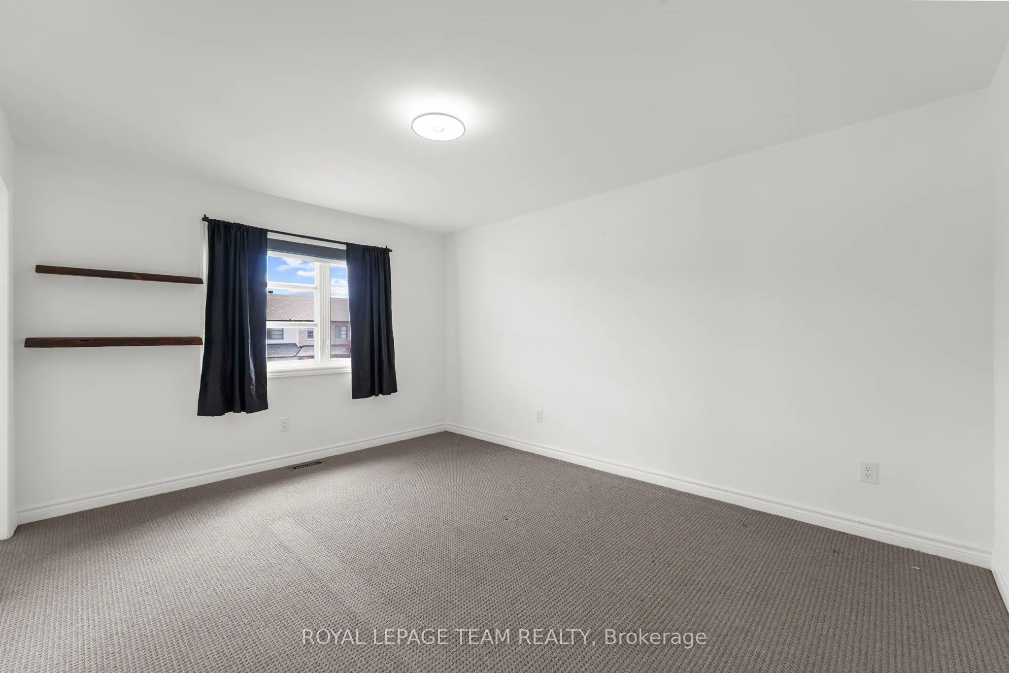 279 Munro Street