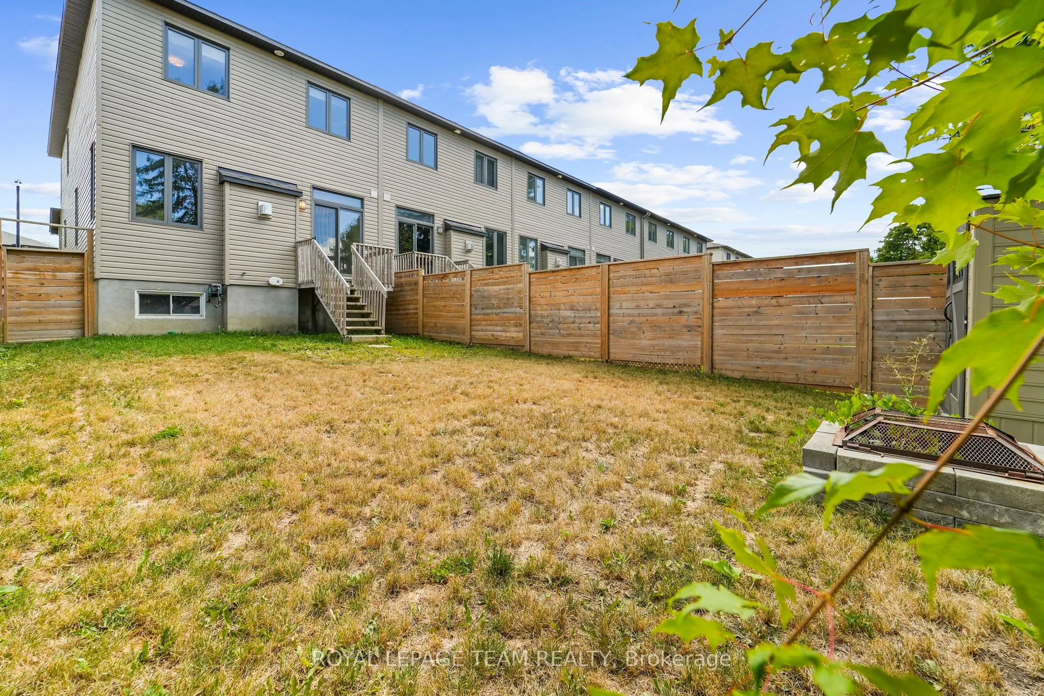 279 Munro Street