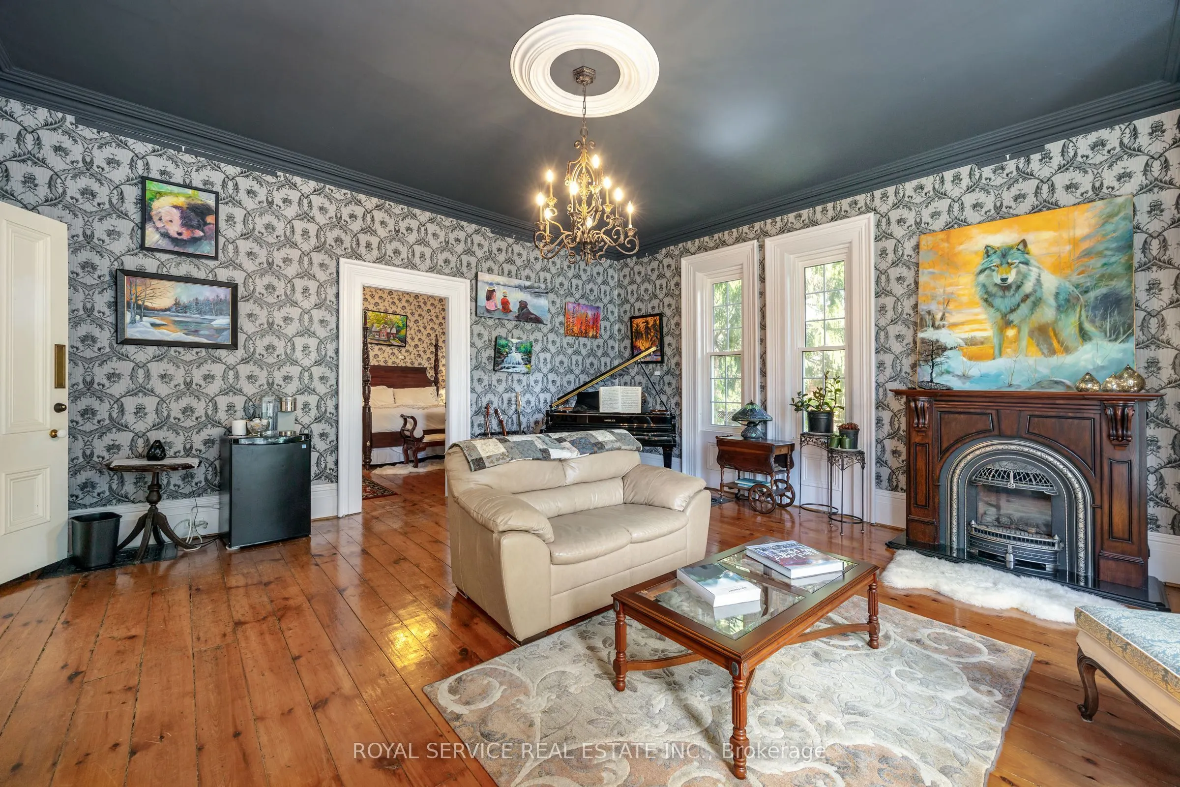 60 King Street W