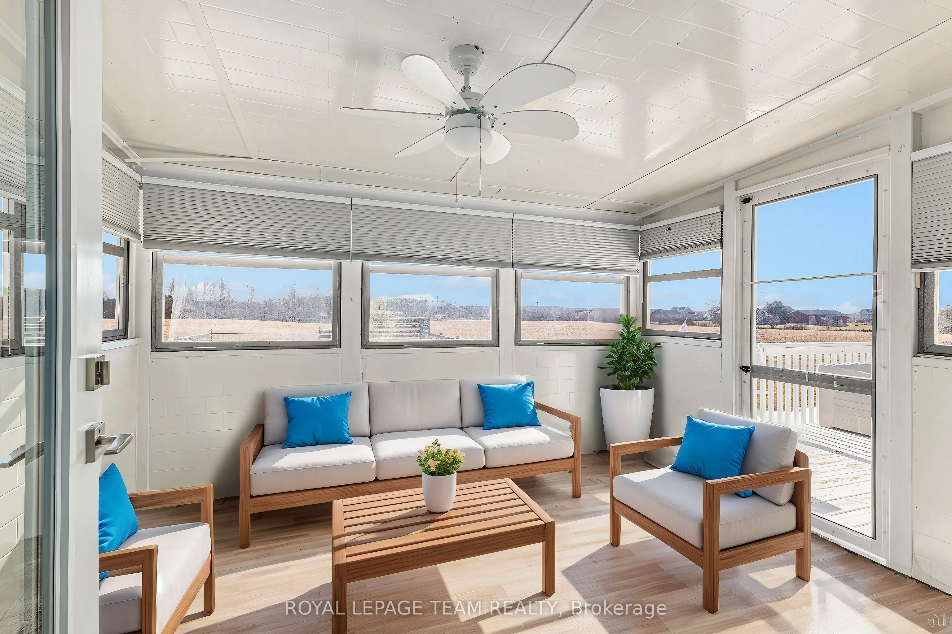 2833 Dunrobin Road
