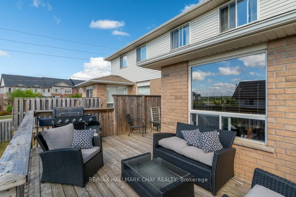 3 Davison Drive