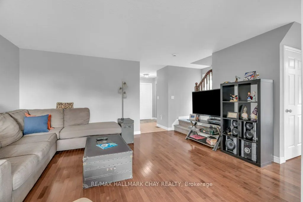 3 Davison Drive