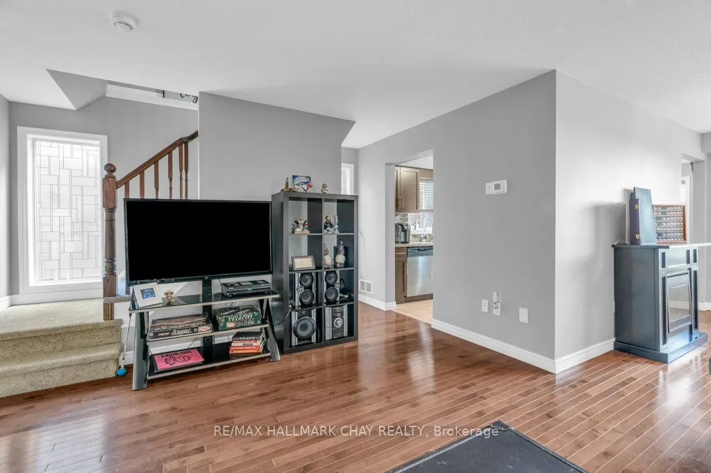 3 Davison Drive
