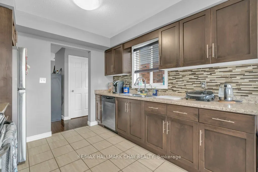 3 Davison Drive