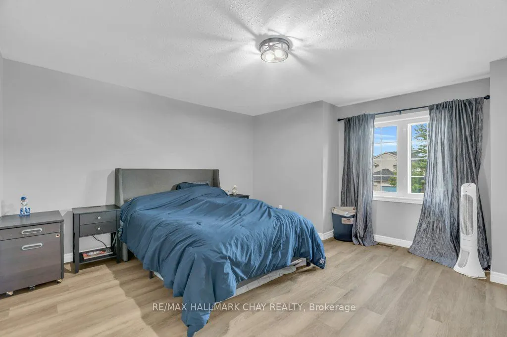 3 Davison Drive