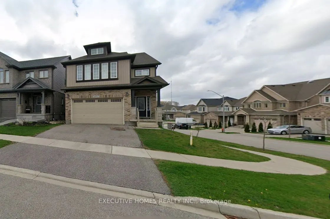 285 Dewdrop Crescent
