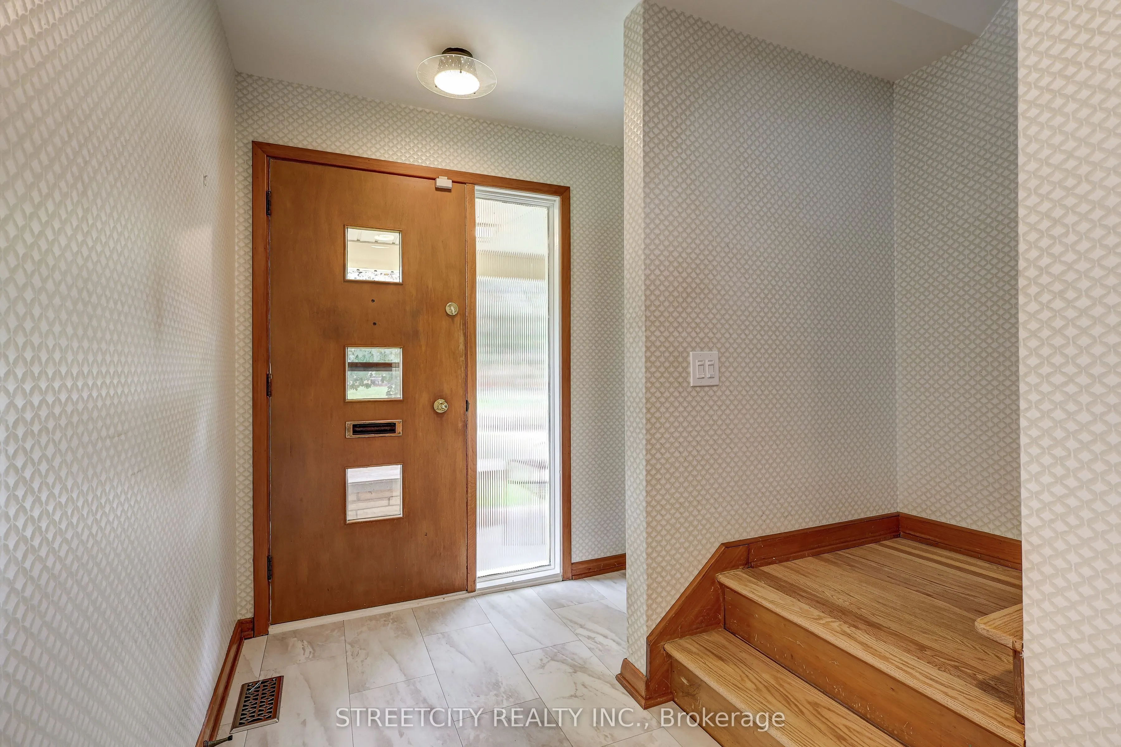 76 Bloomfield Drive