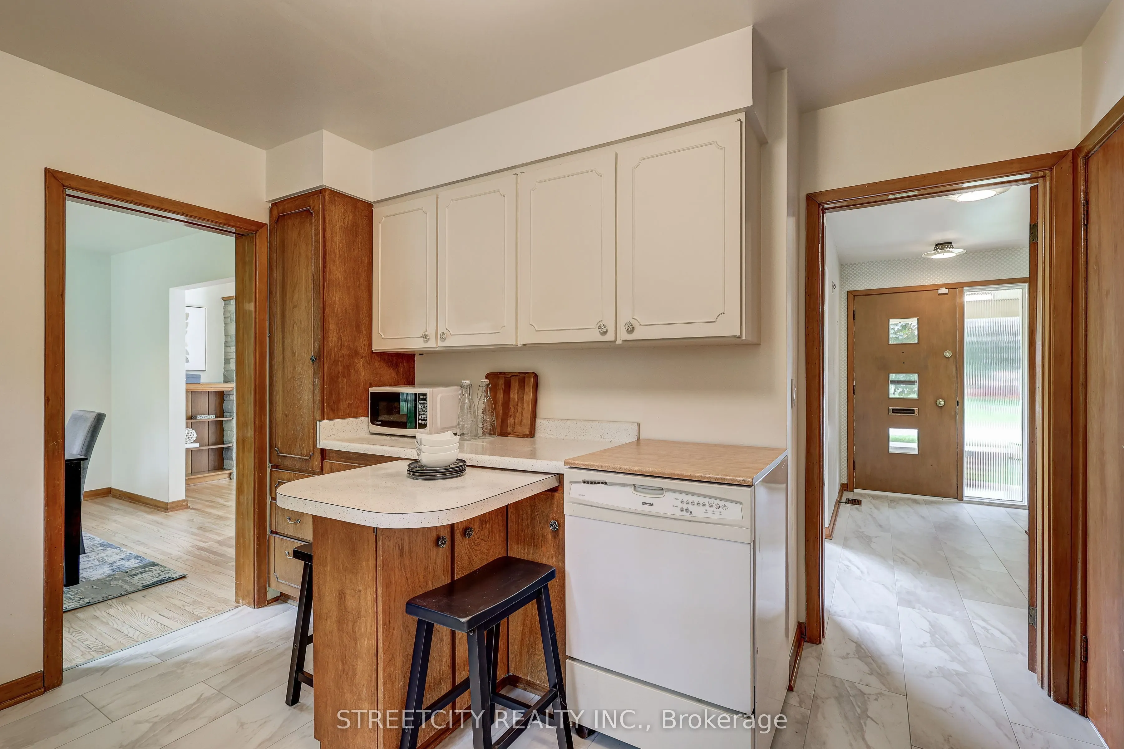 76 Bloomfield Drive