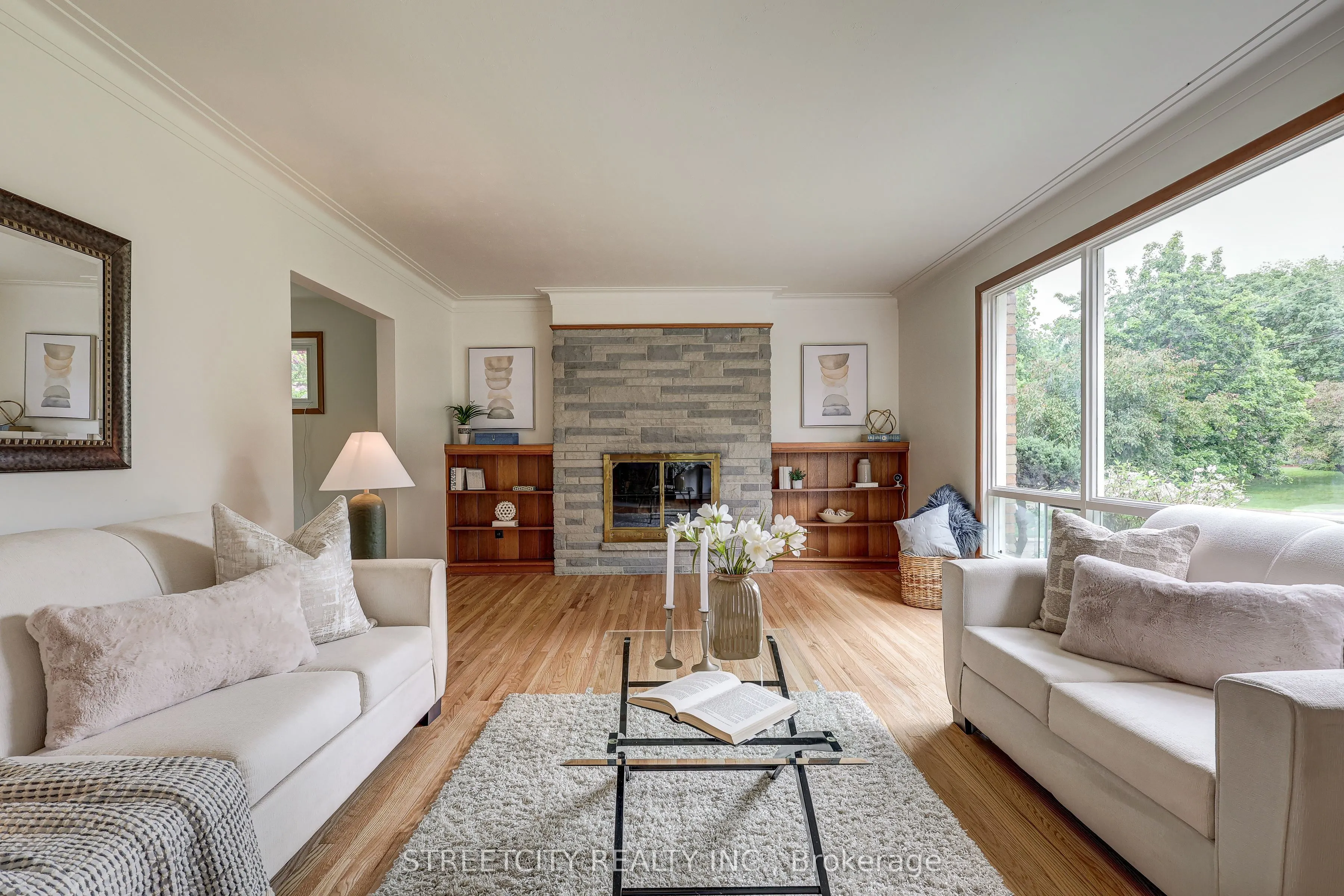 76 Bloomfield Drive