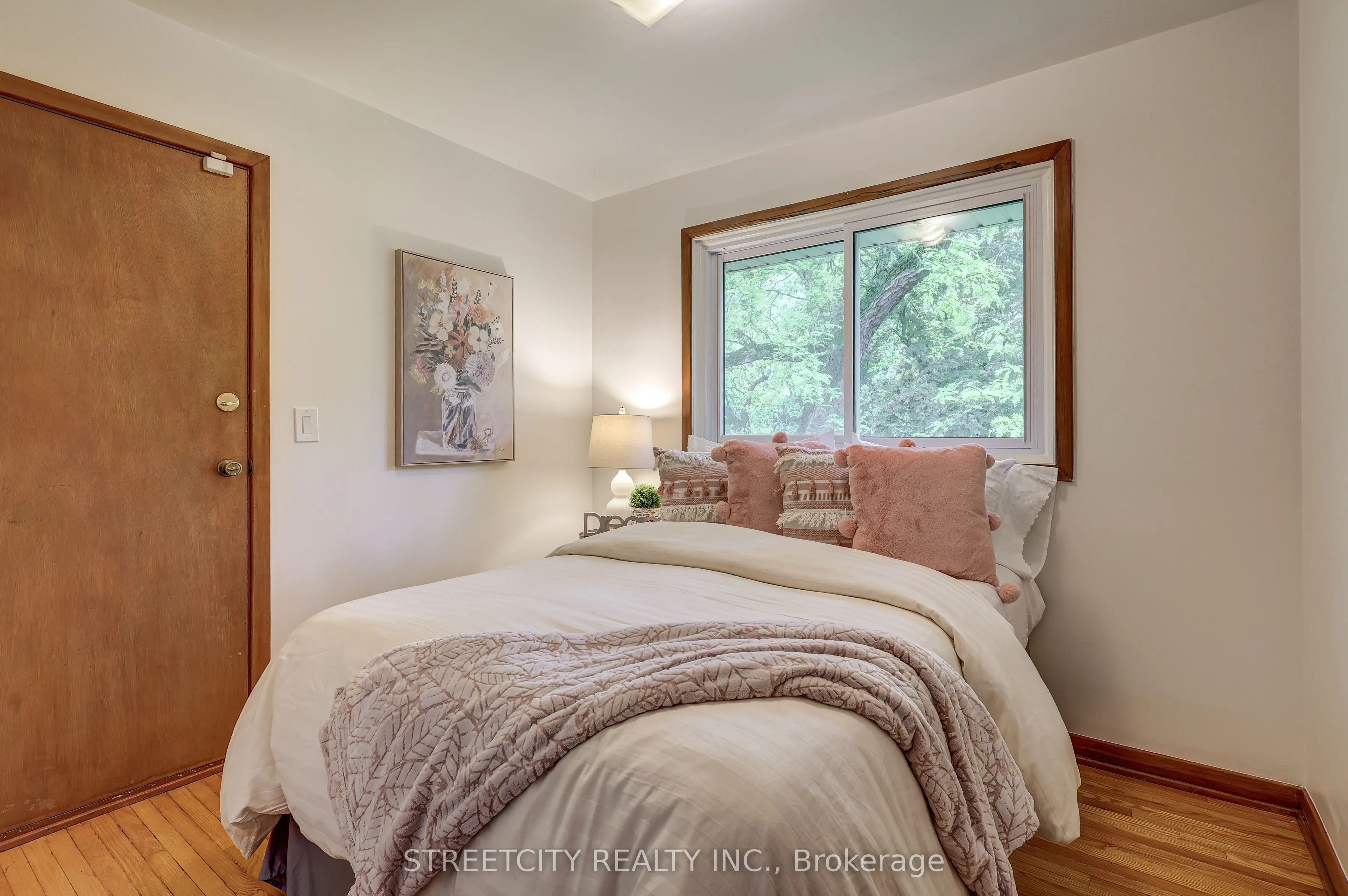 76 Bloomfield Drive
